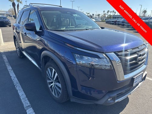 2022 Nissan Pathfinder Platinum