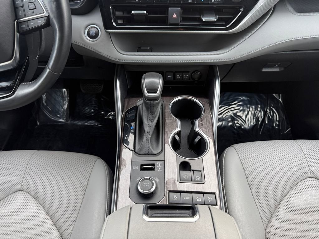 2021 Toyota Highlander Platinum