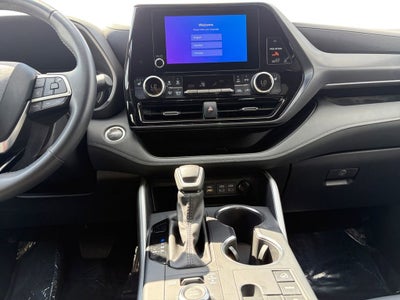 2025 Toyota Highlander LE