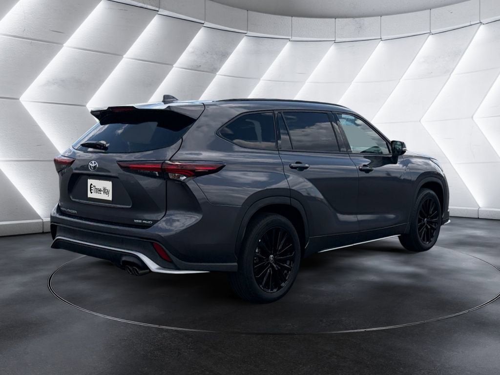 2025 Toyota Highlander LE