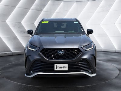 2025 Toyota Highlander LE