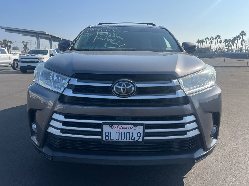 2019 Toyota Highlander SE