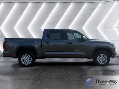 2024 Toyota Tundra 4WD SR5