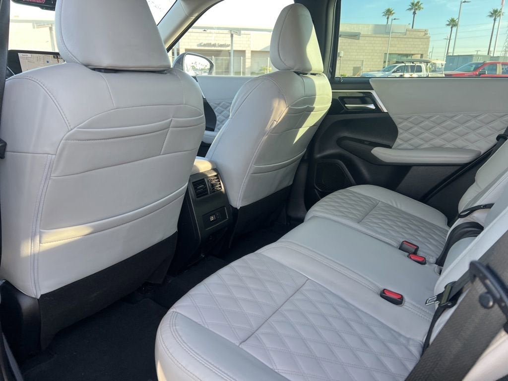 2022 Mitsubishi Outlander SEL