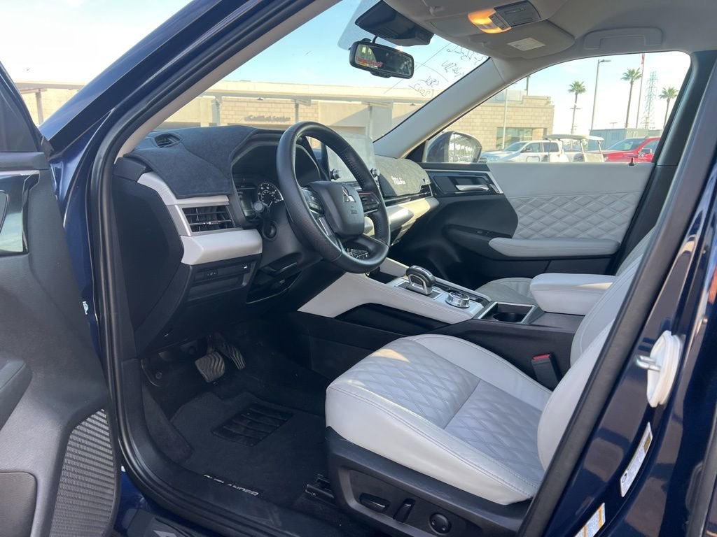 2022 Mitsubishi Outlander SEL