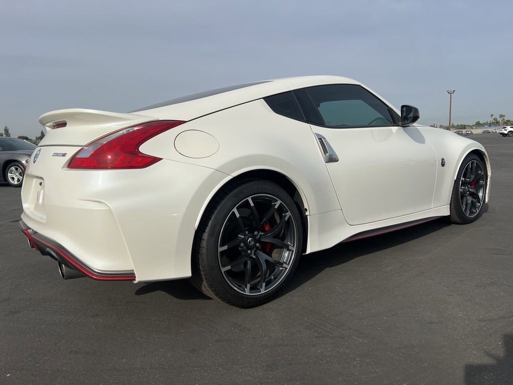 2017 Nissan 370Z NISMO