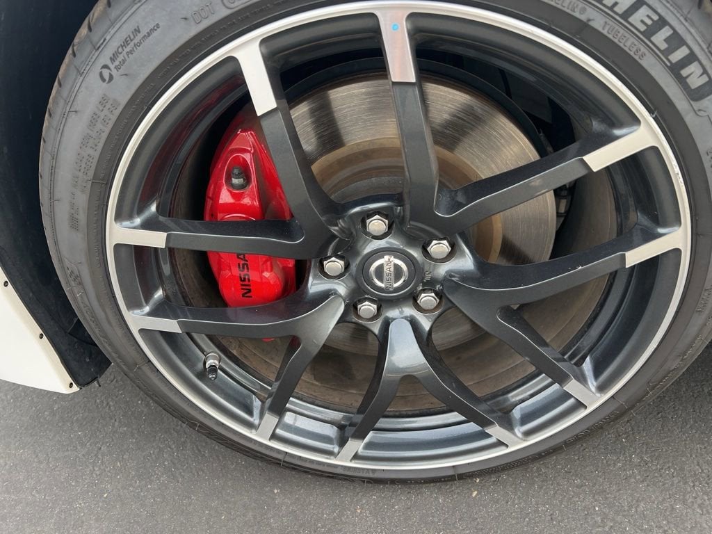 2017 Nissan 370Z NISMO