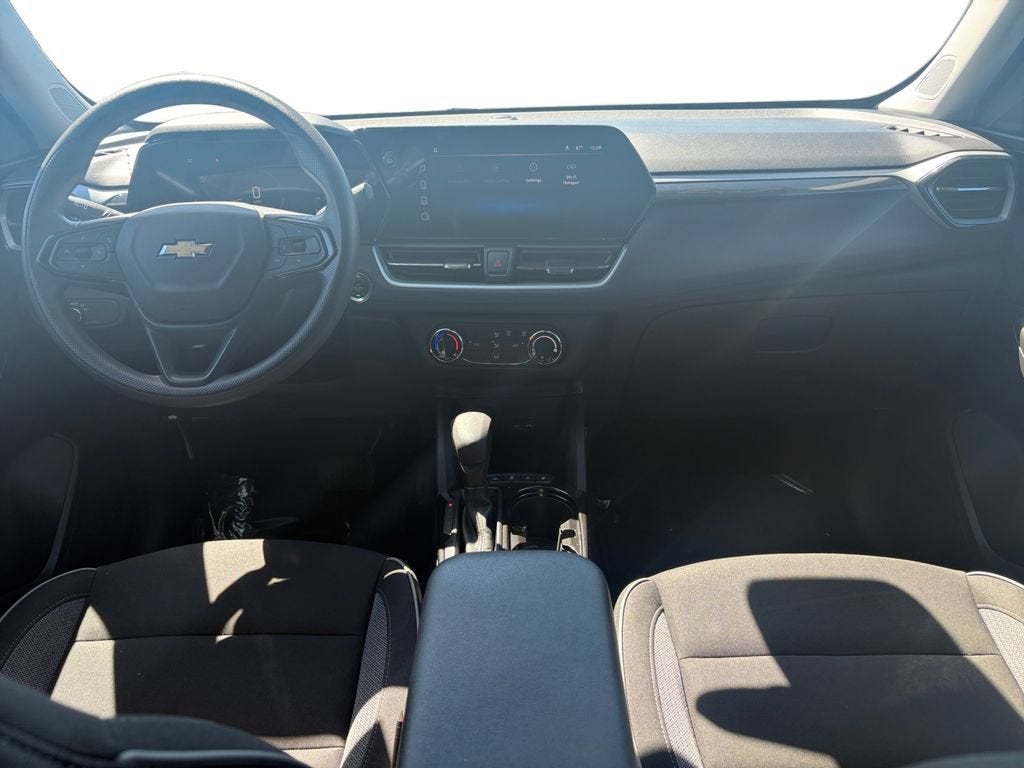 2024 Chevrolet TrailBlazer LS - Photo 12
