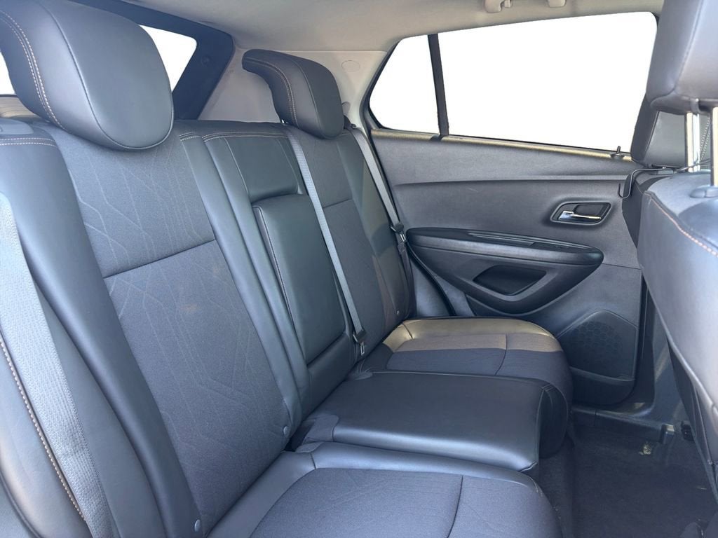 2022 Chevrolet Trax LT - Photo 18