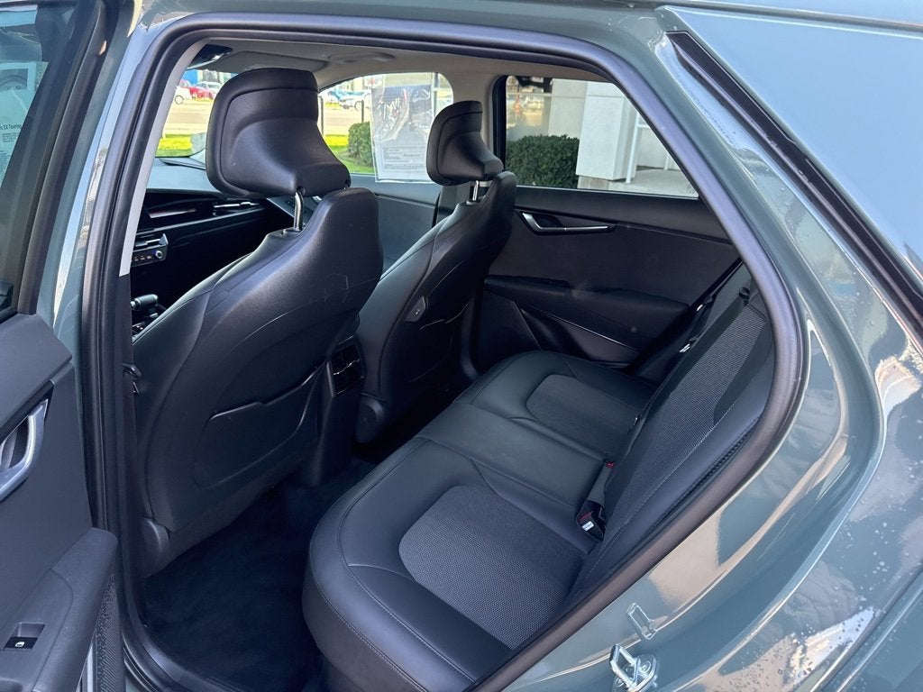 2023 Kia Niro EX Touring