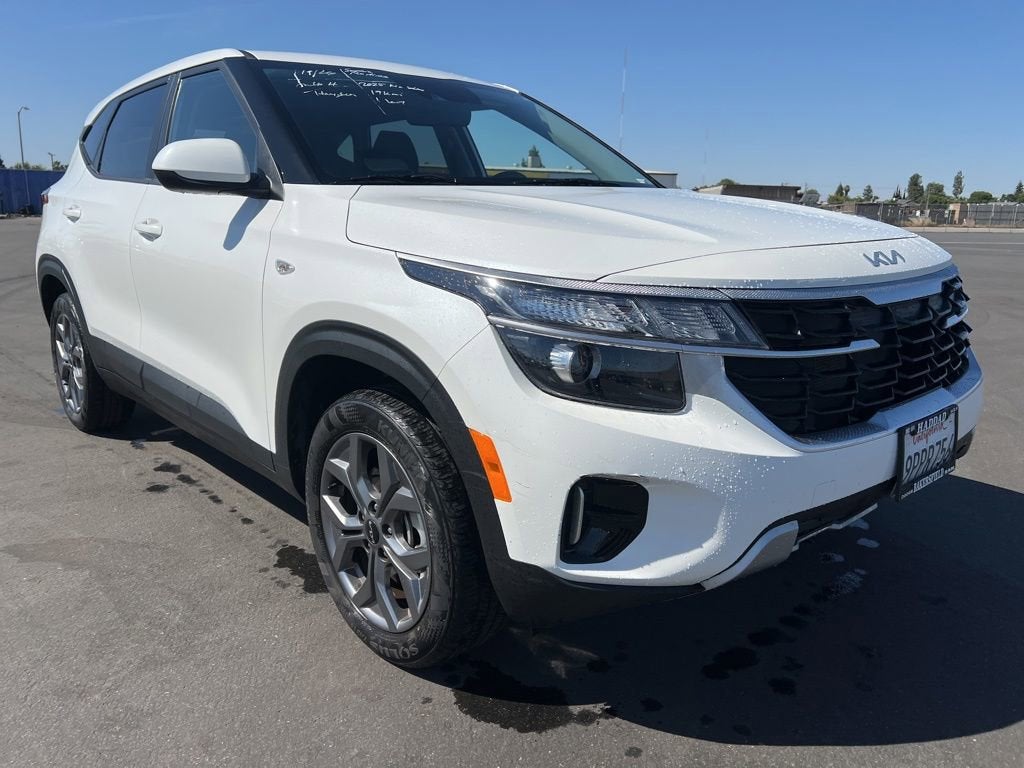 2025 Kia Seltos 2.0 LX AWD's photo