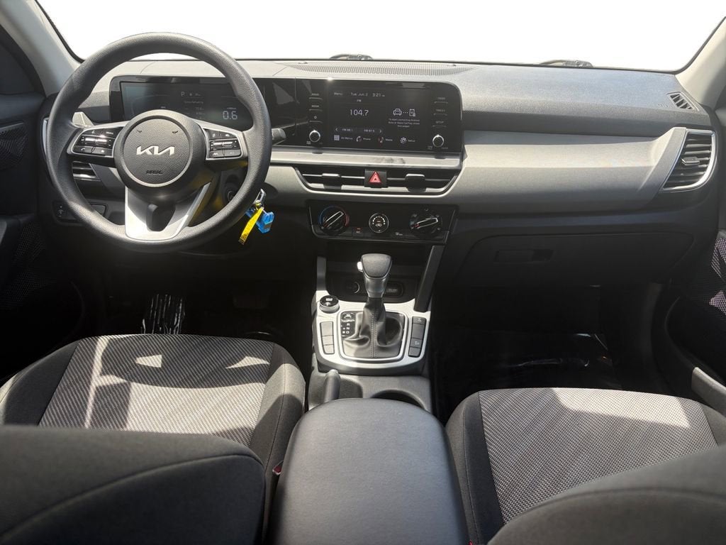 2025 Kia Seltos LX
