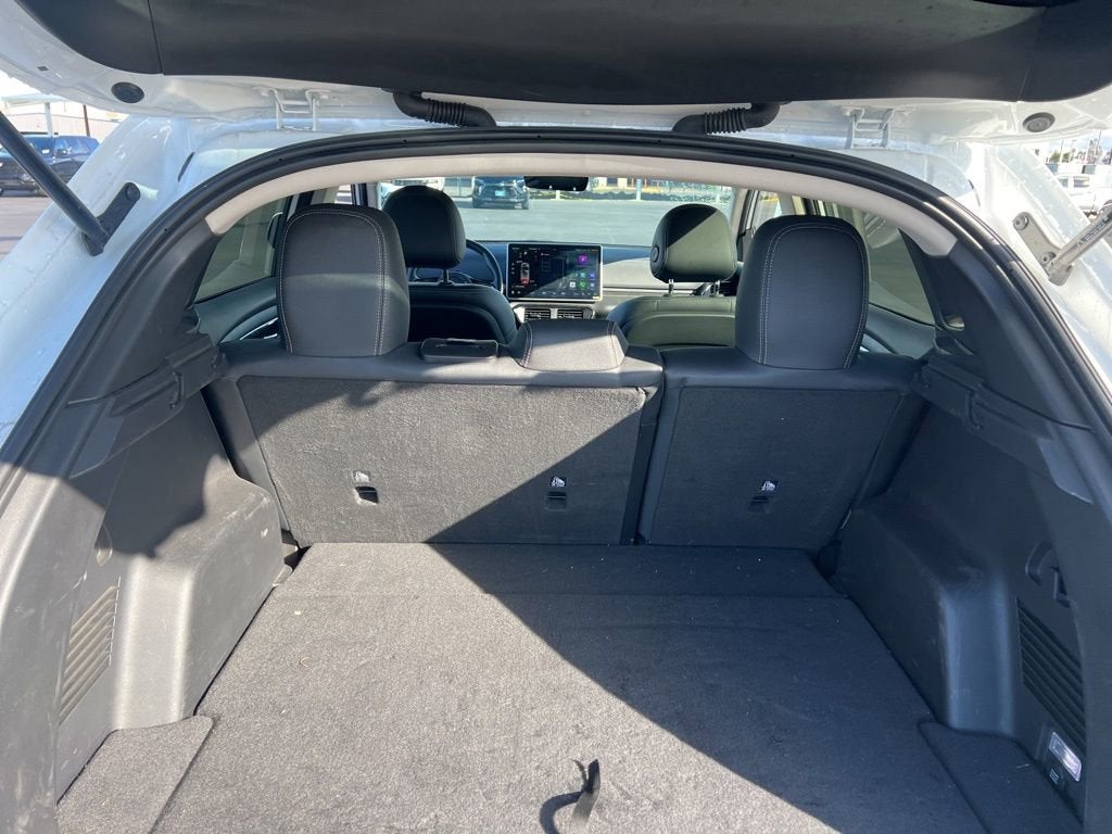 2025 VINFAST VF 8 Eco