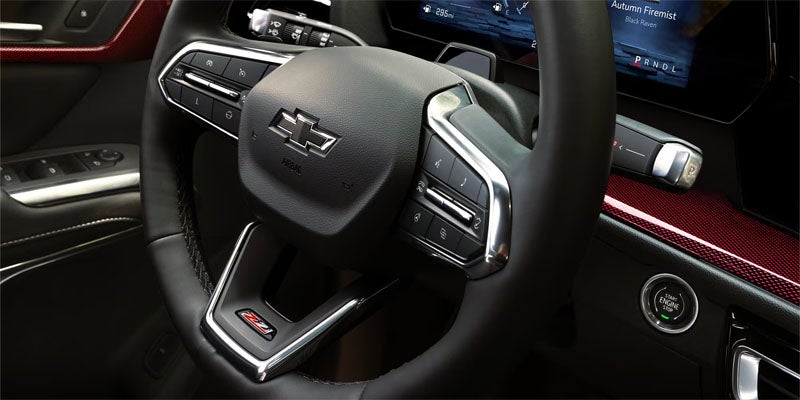 2026 Chevrolet Traverse technology display in Bakersfield, CA featuring a 17.7-inch touchscreen, 11-inch digital driver display, Apple CarPlay, Android Auto, and Google built-in navigation.