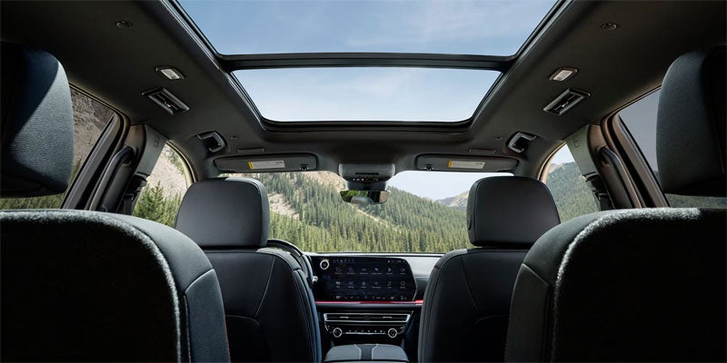 2026 Chevrolet Traverse interior in Bakersfield, CA with seating for up to 8 passengers, flexible cargo space, premium materials, and fold-flat rear seats for versatile family use.